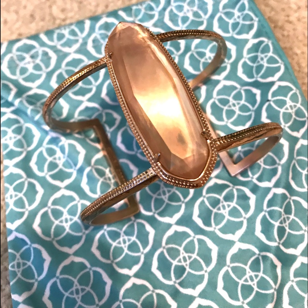 Kendra Scott Retired Lawson Cuff in Peach Illusion